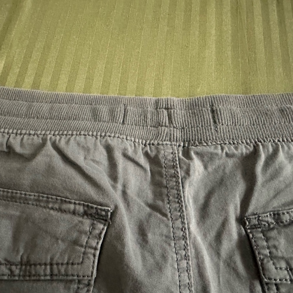 Brand new with tags Women’s grey khaki shorts - Picture 3 of 10
